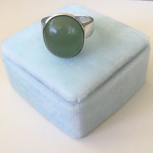 Green stone ring🌿